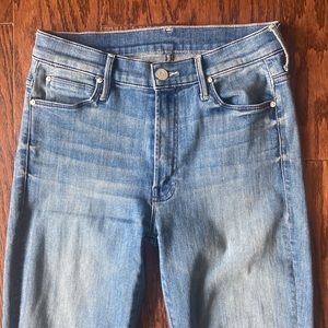 Mother distressed skinny jean